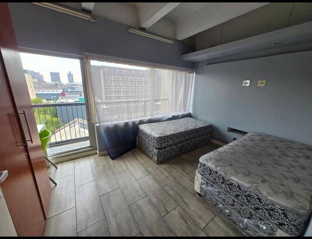 1 BEDROOM PROPERTY TO RENT IN BRAAMFONTEIN